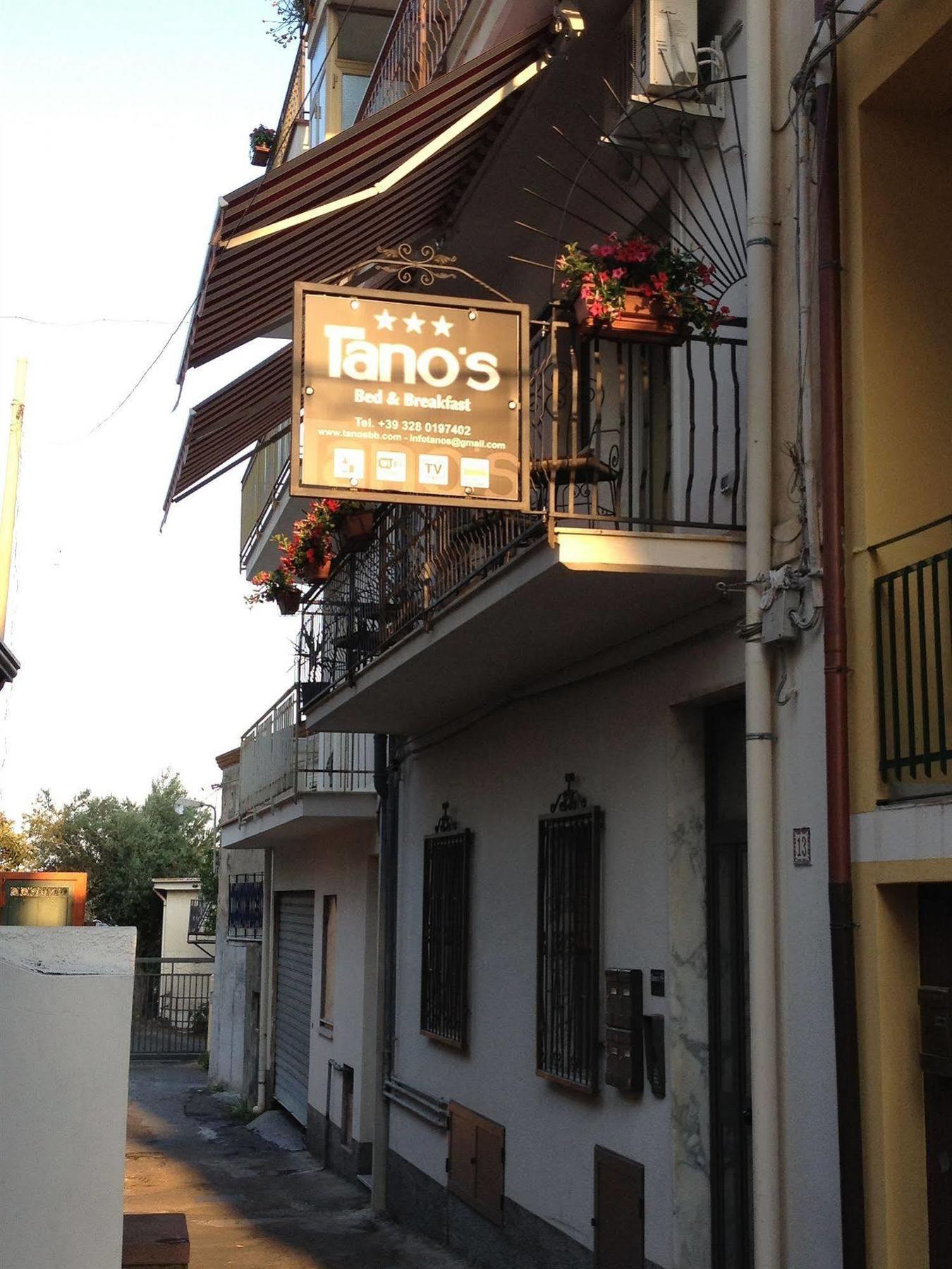 Apartamento Tano'S Giardini-Naxos Exterior foto